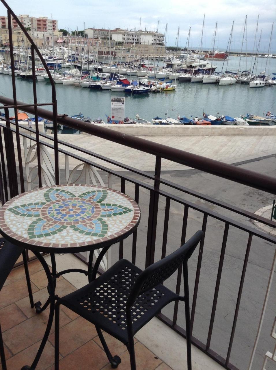 B&B Al Porto Bisceglie Exterior foto